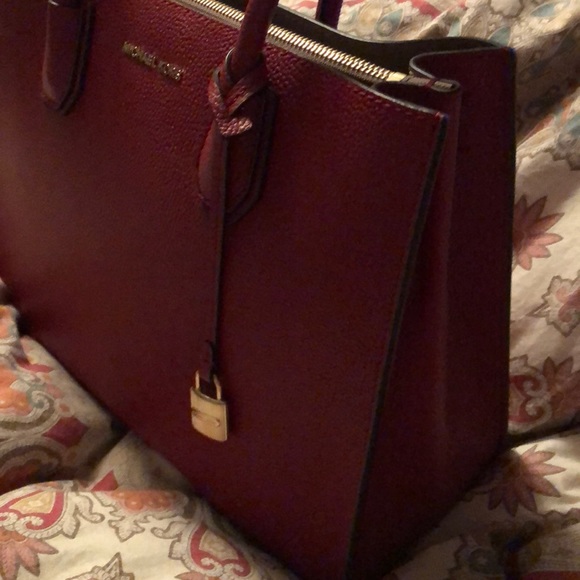 Michael Kors Purse - Picture 2 of 8